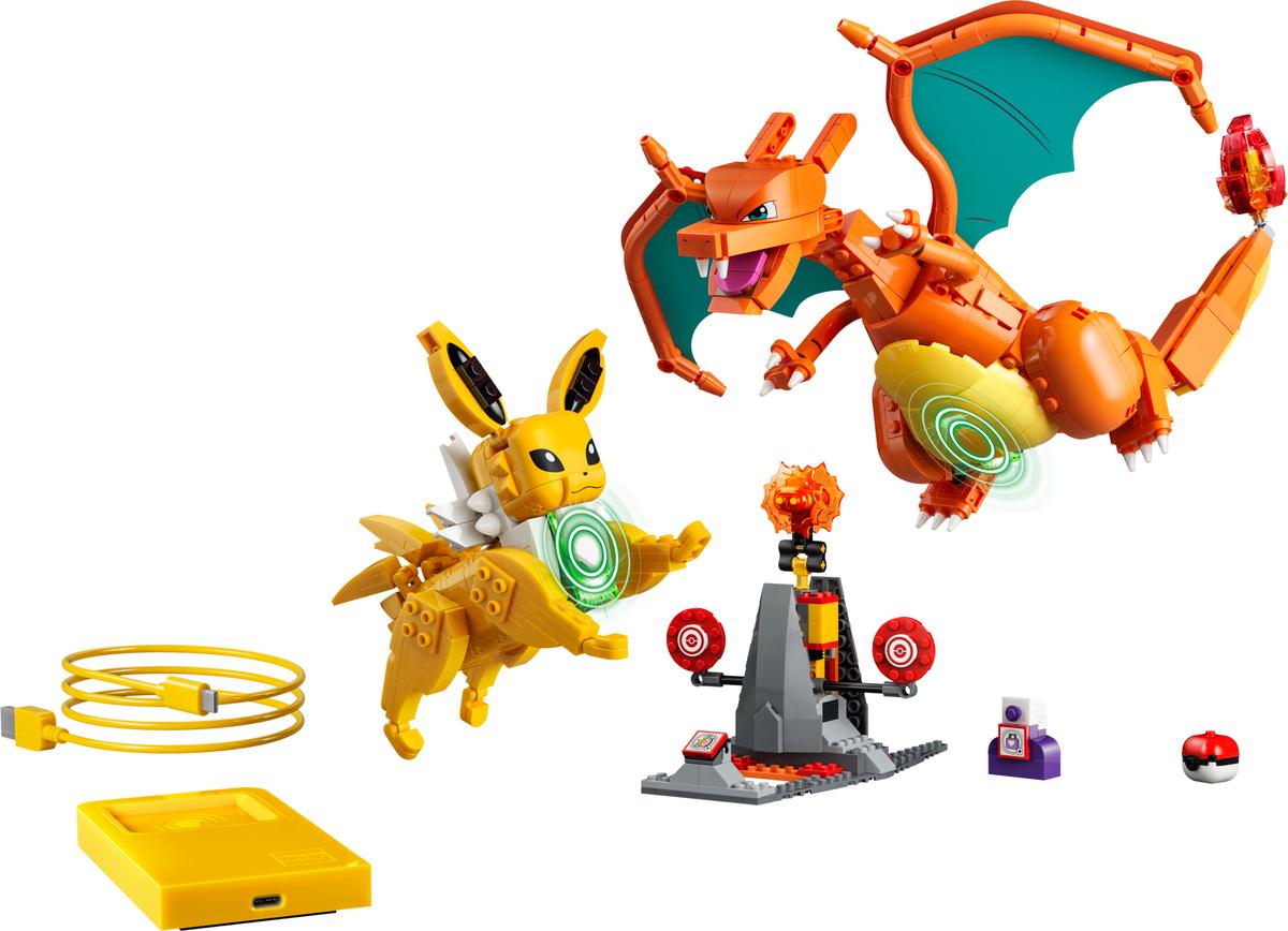 SMART Play: Charizard vs. Jolteon Ultimate Battle